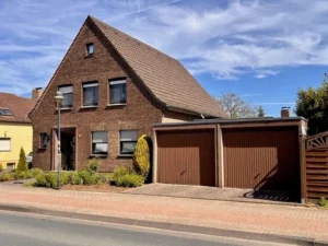 RESERVIERT: Rheinberg-Budberg: Wohnen wie im Bungalow – aber mit zusätzlicher Mieteinnahme!