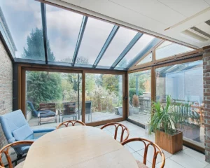 Mettmann-Obschwarzbach: Einfamilienreihenhaus mit Wintergarten, Kamin, Garten und Garage!