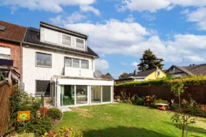 NEU: Hier findet jeder seinen Lieblingsplatz  Familienhaus mit 160 m² Wohnfläche