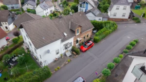 Charmante Doppelhaushälfte mit Potenzial: Ihr zukünftiges Zuhause ab 2027