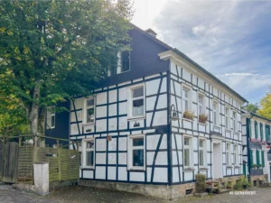 Investition mit Altstadtflair – vermietete Eigentumswohnung im Denkmalhaus in Schwelm