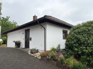 Barrierearmes Wohnen auf einer Ebene: Gepflegter Bungalow mit schönem Grundstück nahe Hamm.
