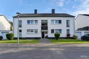 Großzügiges 1-Zimmer-Apartment im charmanten Dachgeschoss