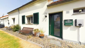Tradition trifft Moderne: Sanierte Wohnoase mit Garten & zukunftssicherem Energiekonzept