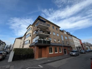 KR: RENDITEOBJEKT MIT 16 WOHNEINHEITEN UND 1 GEWERBEEINHEIT ZU KAUFEN