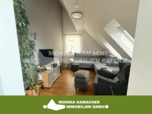 Stilvolle 2-Zimmer Dachgeschosswohnung mit offener Galerie
