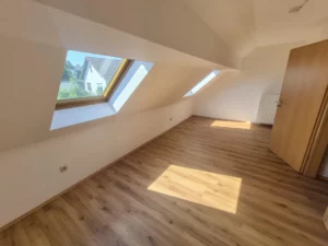 Gepflegtes Reihenmittelhaus mit cleverem Eigentumskonzept und Garage – nähe Puderbach!