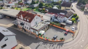 Vielseitig nutzbares Wohn.-/Geschäftshaus in zentraler Lage von Puderbach zu verkaufen !!