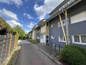 Moderne Maisonette Wohnung, Balkon, Keller, PKW Stlpl. -offene Besichtigung 26.8. von 16.00 – 17.00