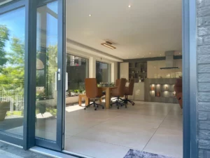 Seltene Gelegenheit: Exklusives Wohnen mit Hauscharakter auf ca. 210 m²!